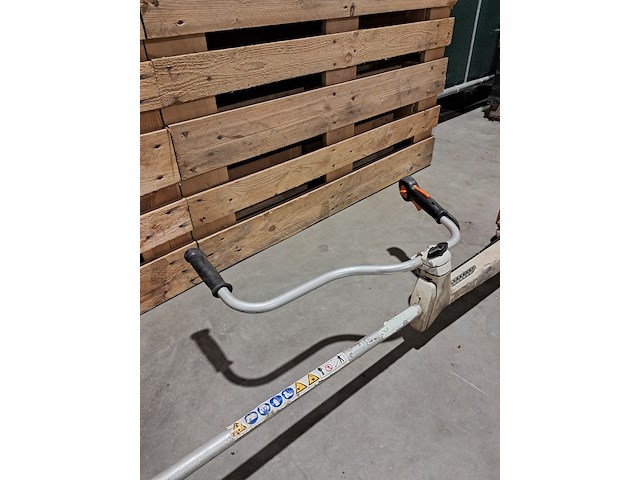 Benzine hoogsnoeier & bosmaaier, stihl - afbeelding 10 van  15