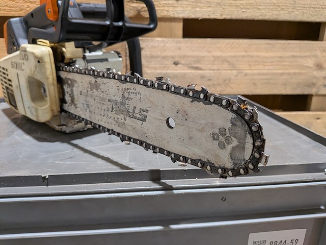 Benzine kettingzaag, stihl, ms 200t, 2002, incl. kunststof stapelbak - afbeelding 6 van  8