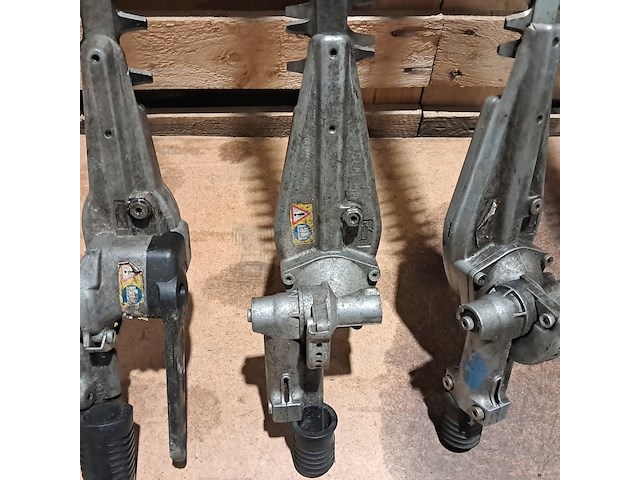 Benzine kettingzaag, stihl, ms 200t, 2008, incl. 4x stokheggenschaar - afbeelding 2 van  16