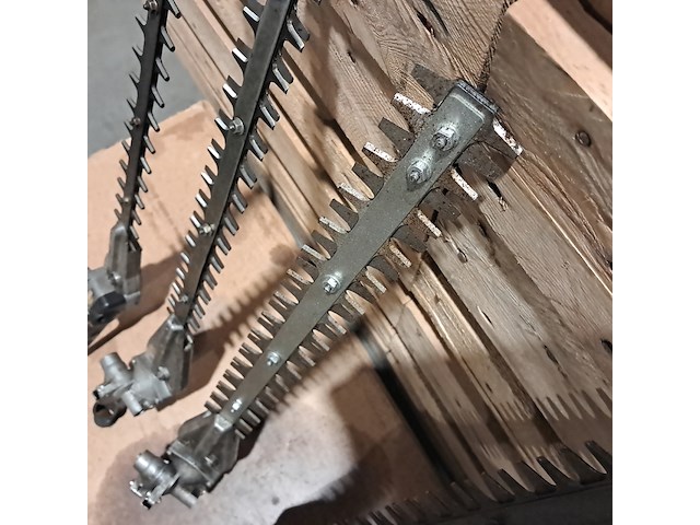 Benzine kettingzaag, stihl, ms 200t, 2008, incl. 4x stokheggenschaar - afbeelding 6 van  16