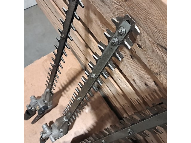 Benzine kettingzaag, stihl, ms 200t, 2008, incl. 4x stokheggenschaar - afbeelding 7 van  16