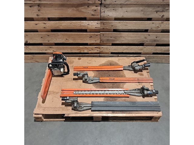 Benzine kettingzaag, stihl, ms 200t, 2008, incl. 4x stokheggenschaar - afbeelding 1 van  16