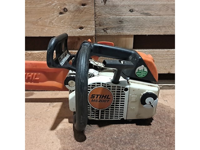 Benzine kettingzaag, stihl, ms 200t, 2008, incl. 4x stokheggenschaar - afbeelding 10 van  16