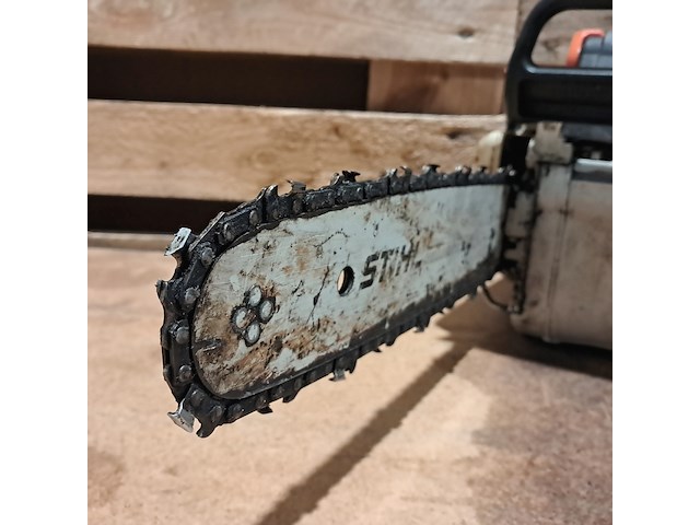 Benzine kettingzaag, stihl, ms 200t, 2008, incl. 4x stokheggenschaar - afbeelding 14 van  16