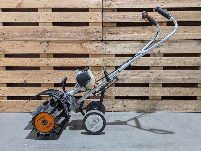 Benzine multimotor, stihl, mm55, met 3x rolbezem - afbeelding 5 van  10