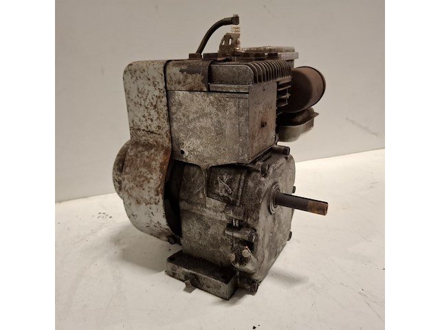 Benzinemotor 2hp, briggs & stratton - afbeelding 8 van  8