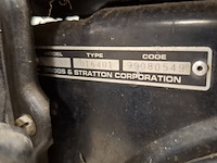 Benzinemotor , briggs & stratton , model 38432, type 016401 - afbeelding 9 van  9