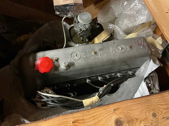 Benzinemotor unimog “6 cilinder” (ongebruikt) - afbeelding 6 van  13