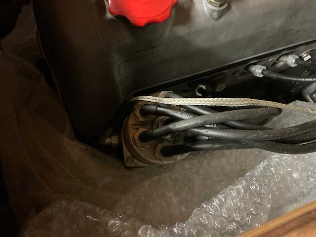 Benzinemotor unimog “6 cilinder” (ongebruikt) - afbeelding 11 van  13