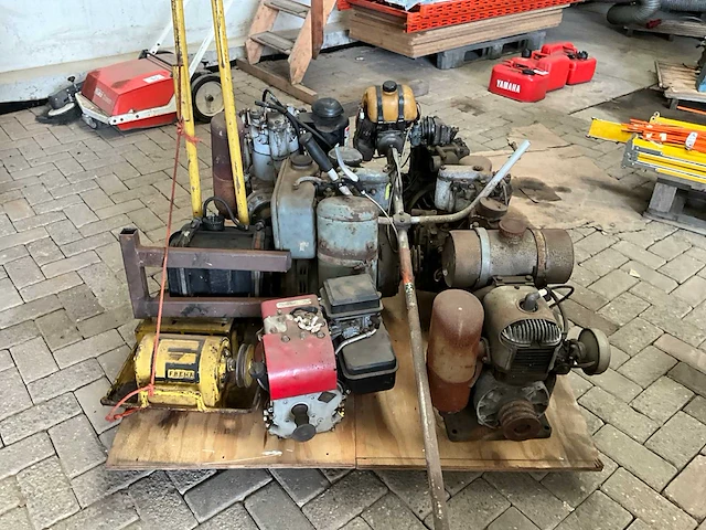 Benzinemotoren en divers - afbeelding 3 van  6