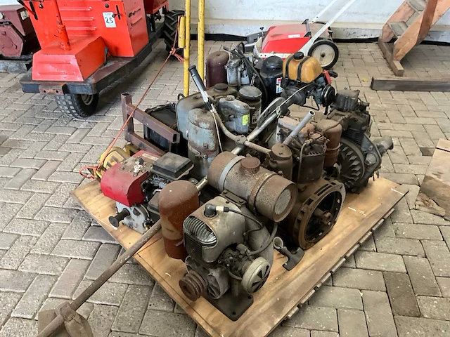 Benzinemotoren en divers - afbeelding 4 van  6