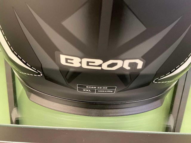 Beon interceptor xxl helm - afbeelding 8 van  13