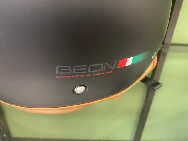 Beon lifestyle xxl helm - afbeelding 4 van  7