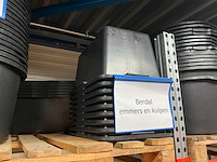 Berdal pallets met emmers en kuipen (6x) - afbeelding 5 van  8