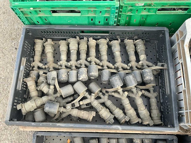 Beregeningsapparatuur / boomgaardsproeiers + toebehoren - afbeelding 3 van  11