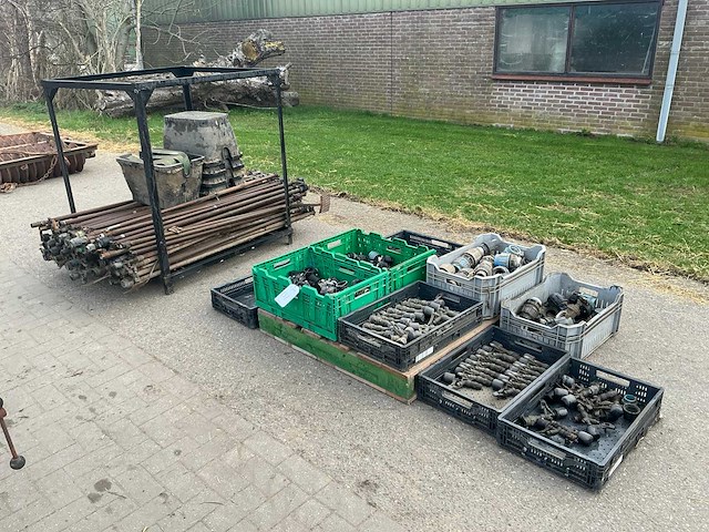 Beregeningsapparatuur / boomgaardsproeiers + toebehoren - afbeelding 1 van  11