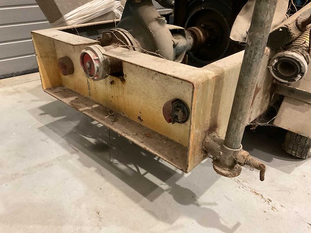 Beregeningspomp op aanhanger - afbeelding 4 van  13