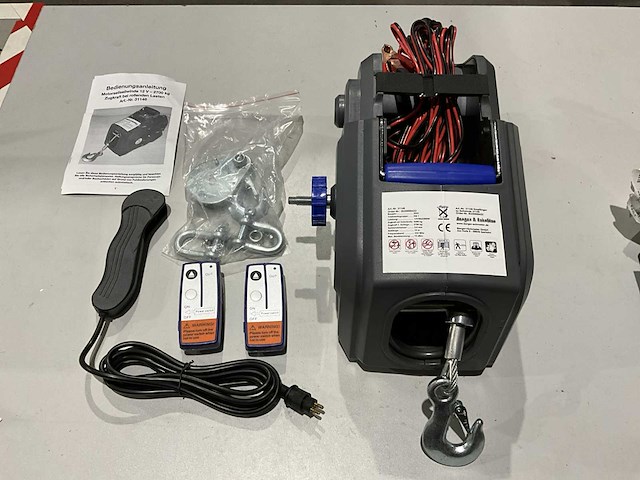 Berger & schröter 2,7 ton lier met afstandsbediening - afbeelding 1 van  5