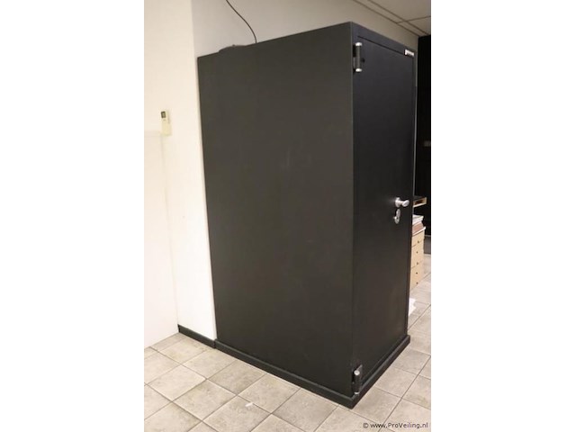 Bergh inbraakwerende kluis - 80x104x188cm - afbeelding 6 van  6