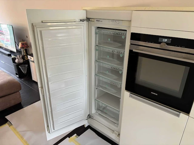 Berghoff - keuken met miele / siemens apparatuur - afbeelding 2 van  22