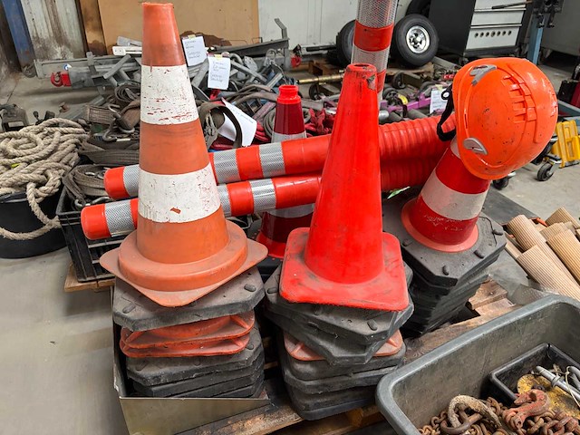 Bergings materiaal - afbeelding 5 van  18