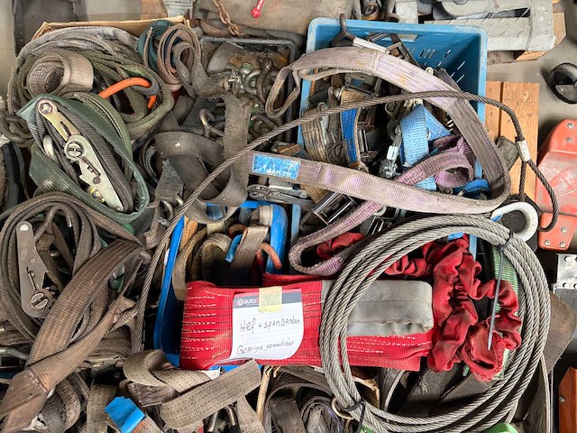 Bergings materiaal - afbeelding 15 van  18
