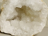 Bergkristal geode - afbeelding 4 van  5