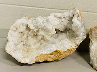 Bergkristal geode - afbeelding 2 van  5