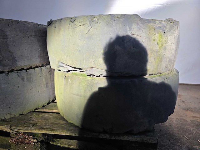 Bergougnan - banden 300-15 - afbeelding 1 van  7