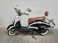 Berini - scooter - retro - 4t geen papieren/kenteken nieuw - afbeelding 1 van  7