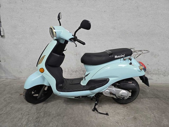 Berini - snor scooter - m58 - 4t brommer 25km uitvoering dfr05g - afbeelding 1 van  7