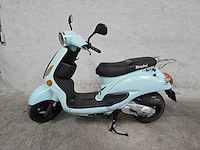 Berini - snor scooter - m58 - 4t brommer 25km uitvoering dfr05g - afbeelding 1 van  7