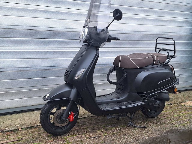 Berini iva lux 25 km snorscooter 4takt - afbeelding 2 van  7