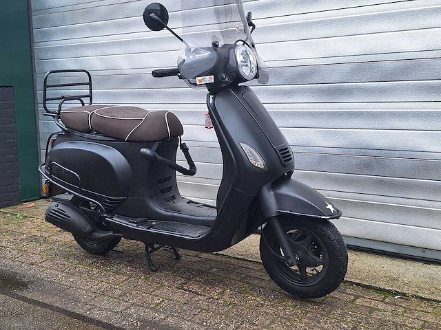 Berini iva lux 25 km snorscooter 4takt - afbeelding 7 van  7