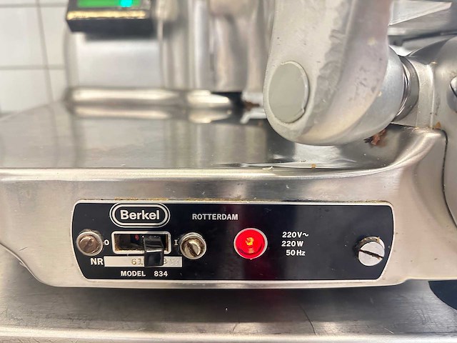 Berkel - 834 - snijmachine met weegschaal - afbeelding 2 van  7