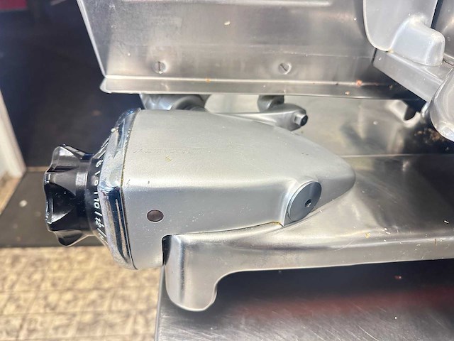 Berkel - 834 - snijmachine met weegschaal - afbeelding 4 van  7