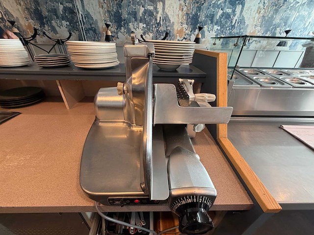 Berkel - 834 - snijmachine - afbeelding 1 van  7