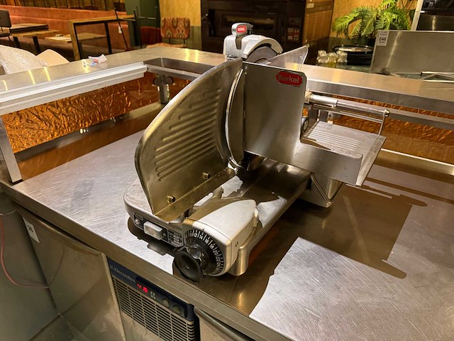 Berkel - 834 s - snijmachine - afbeelding 1 van  7