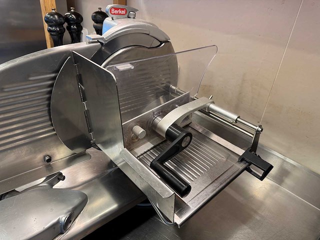 Berkel - 834s - tafelsnijmachine - afbeelding 5 van  7