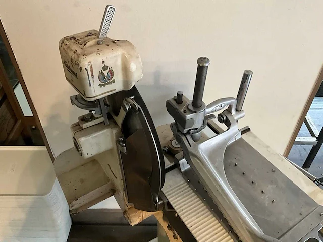 Berkel - antieke snijmachine - afbeelding 5 van  9