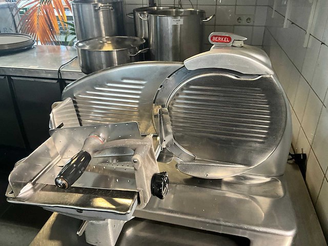 Berkel 834 snijmachine - afbeelding 4 van  5