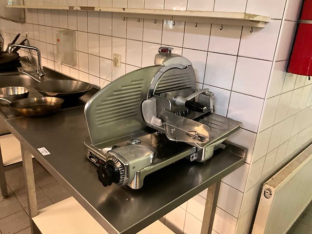 Berkel 834 snijmachine - afbeelding 1 van  4
