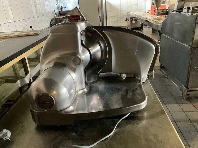 Berkel 834 snijmachine - afbeelding 2 van  2