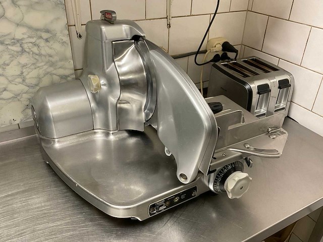 Berkel 834 tafelsnijmachine - afbeelding 1 van  1