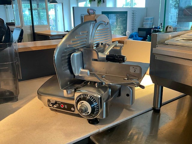 Berkel 834 tafelsnijmachine - afbeelding 1 van  3
