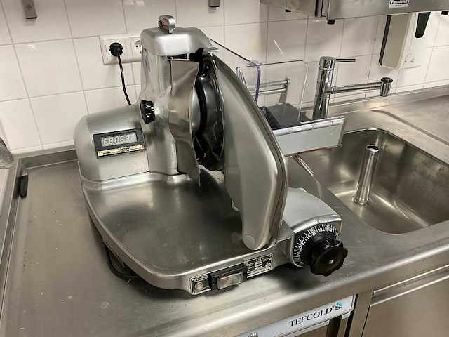 Berkel 834s snijmachine - afbeelding 2 van  2