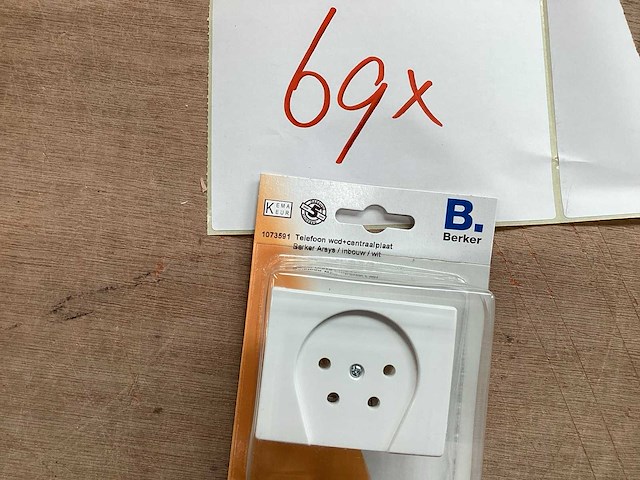 Berker arsys wit palletdeal diverse schakelmateriaal - afbeelding 4 van  12