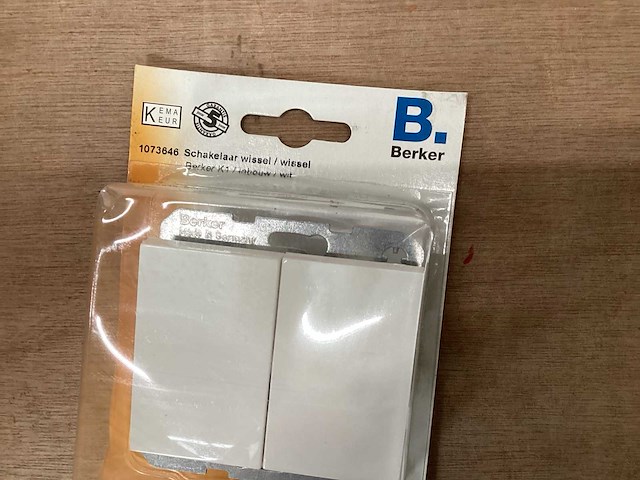 Berker k1 wit schakelaar wissel/wissel (45x) - afbeelding 2 van  4