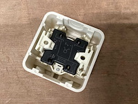 Berker schakelaar opbouw, dubbele serieschakelaar (39x) - afbeelding 4 van  4