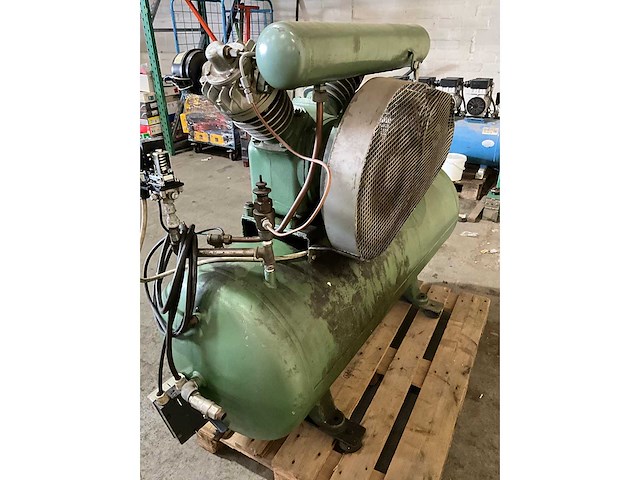 Berko - b6800 - luchtcompressor 250liter - afbeelding 3 van  9